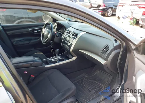 2015 Nissan Altima 2.5 S из США, поврежденный, VIN 1N4AL3AP1FN903817